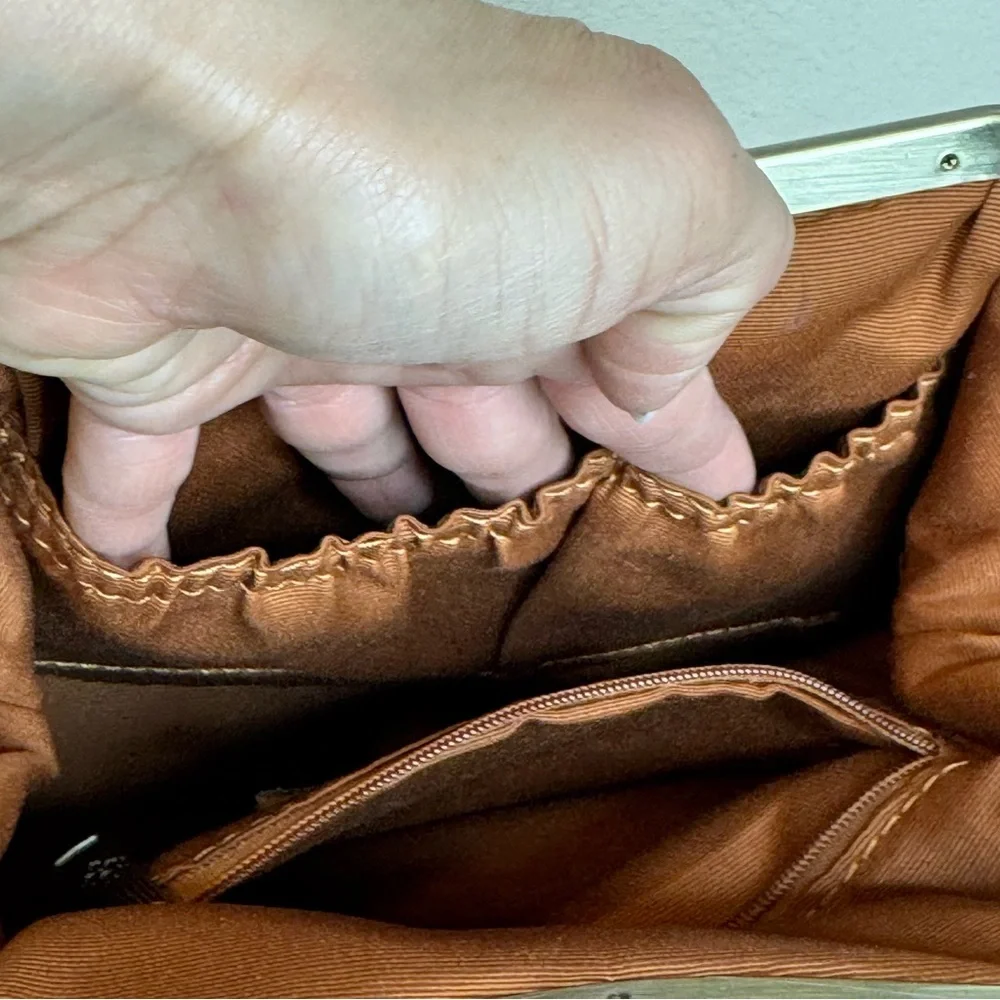 Patricia Nash Scalloped Raffia Collection Natural White Laureana Frame Satchel - Picture 12 of 16